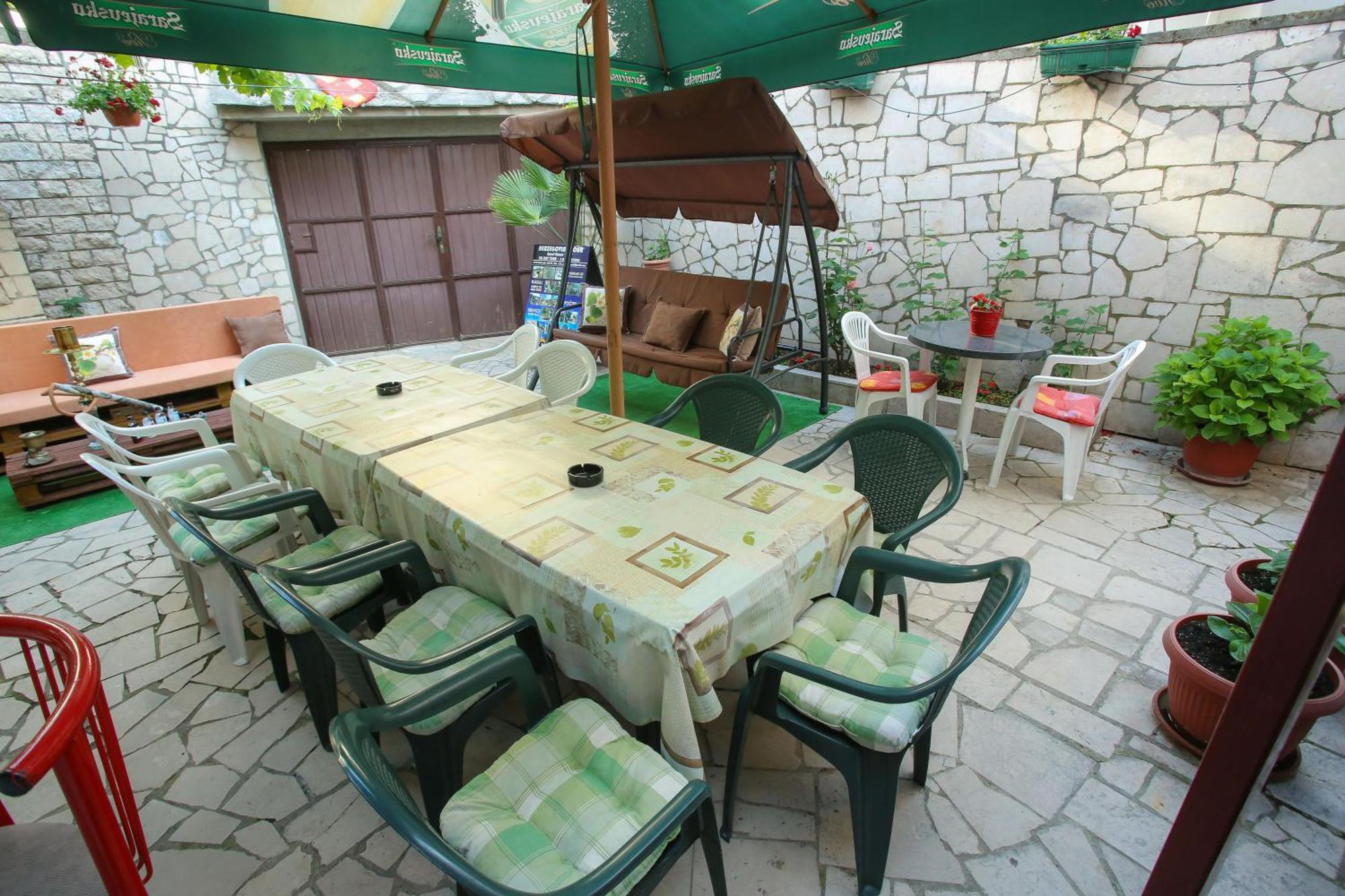 Guesthouse Adi โมสตาร์ ภายนอก รูปภาพ
